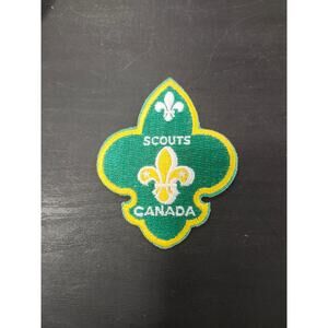 Scouts Canada Green Fleur-de-Lis Patch Embroidered Emblem Badge Uniform Crest